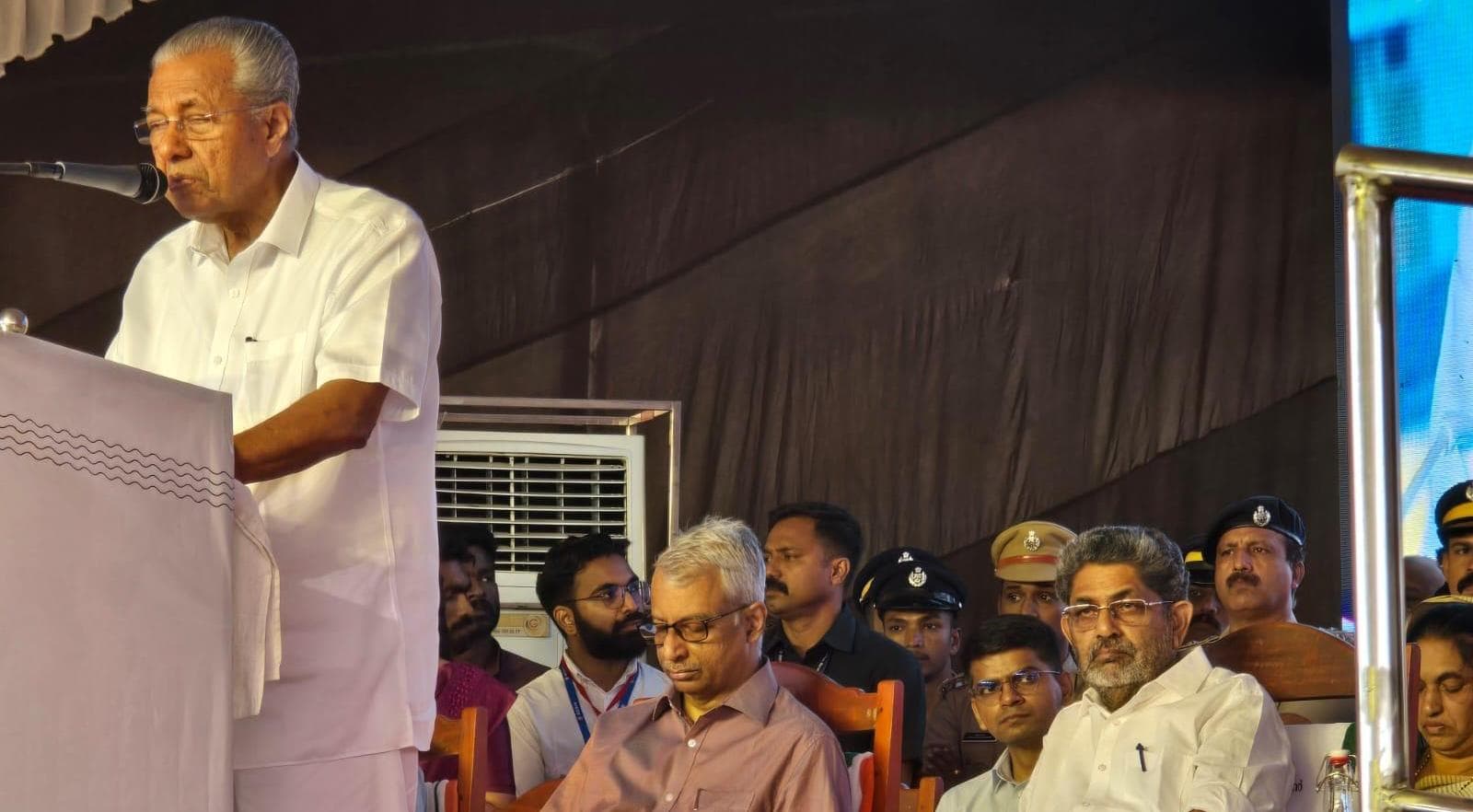 വയനാടിന് കെ.എസ്.എഫ്.ഇ യുടെ കൈത്താങ്ങ്